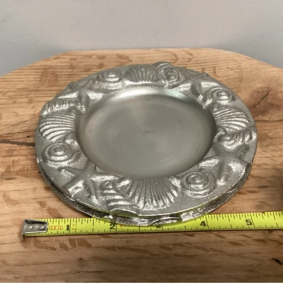 ⚫️ Pair of Sanibel Shores Pewter / Aluminum Crafted Candle Holders - Decor - Picture 13 of 16